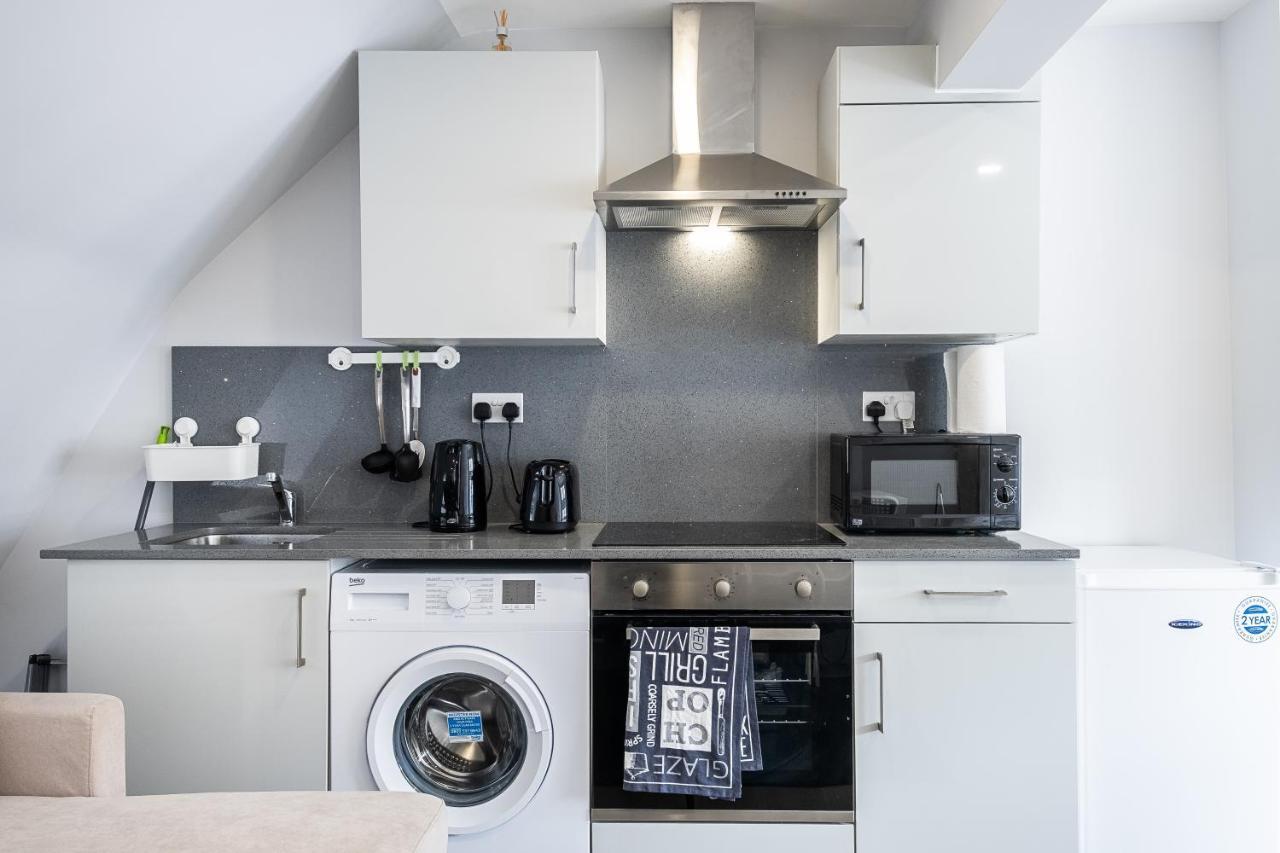 Securematics Superior Studio Apartments Лондон Экстерьер фото