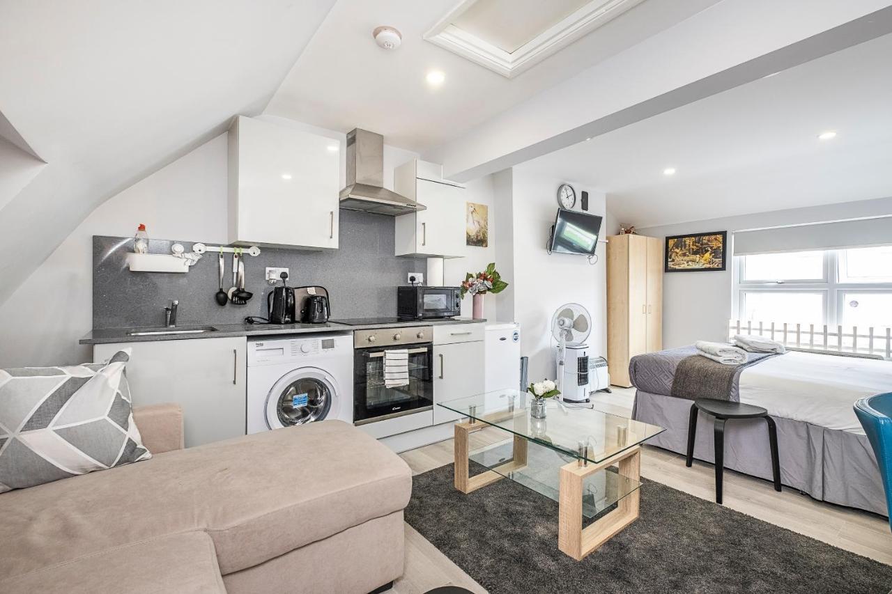 Securematics Superior Studio Apartments Лондон Экстерьер фото