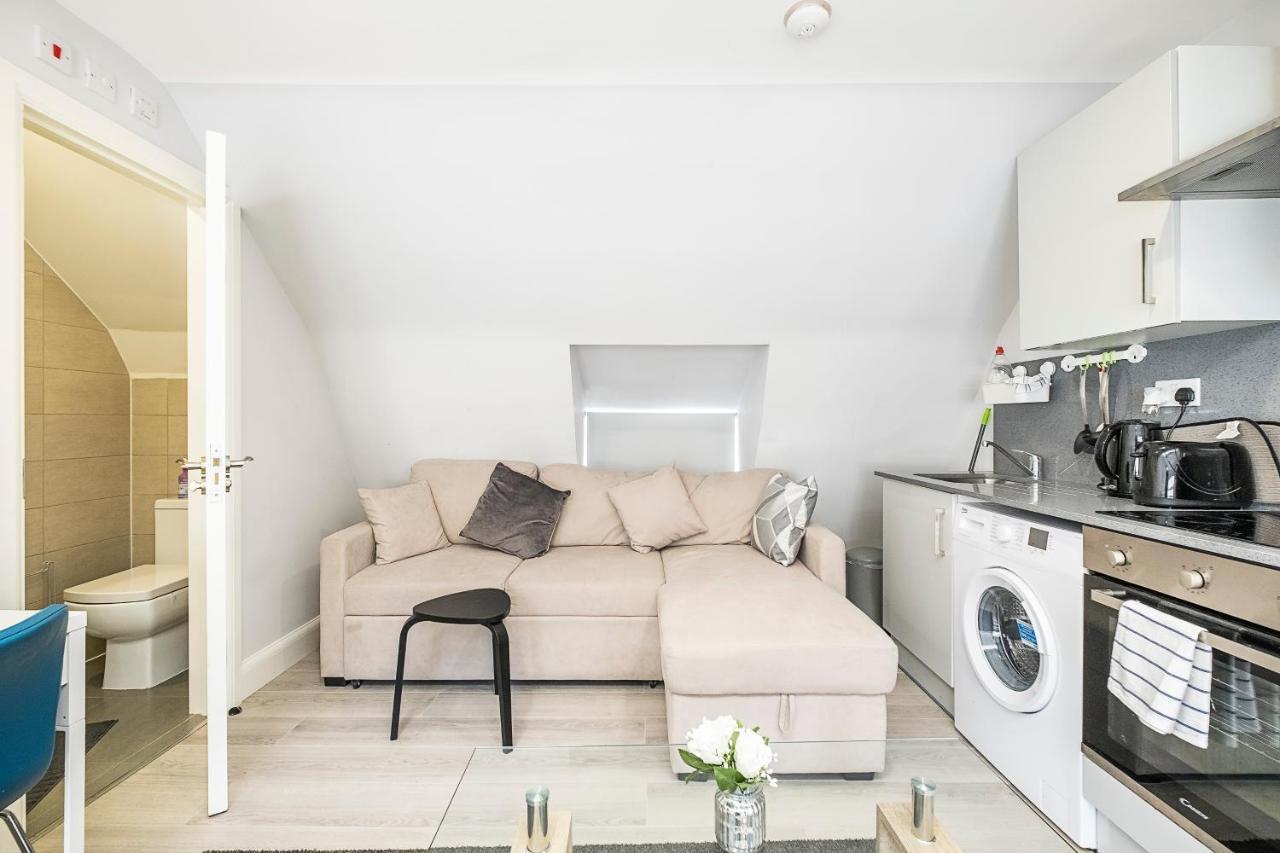 Securematics Superior Studio Apartments Лондон Экстерьер фото